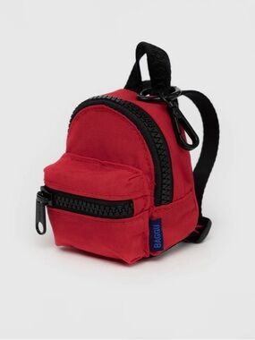 BAGGU Candy Apple Mini Backpack Keychain with Black Trim